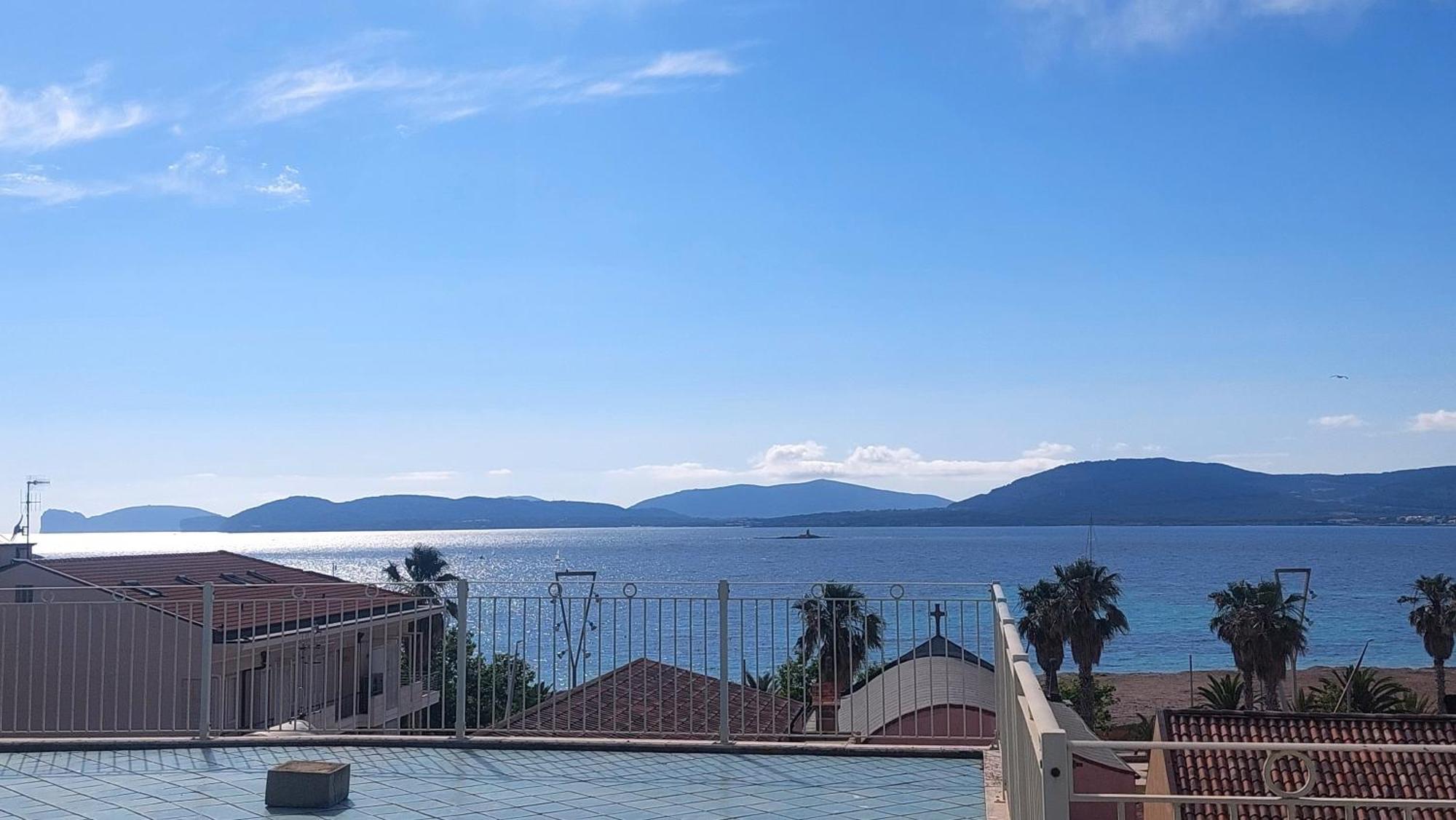 Lovealghero Stanze In Attico Vista Mare Exterior photo
