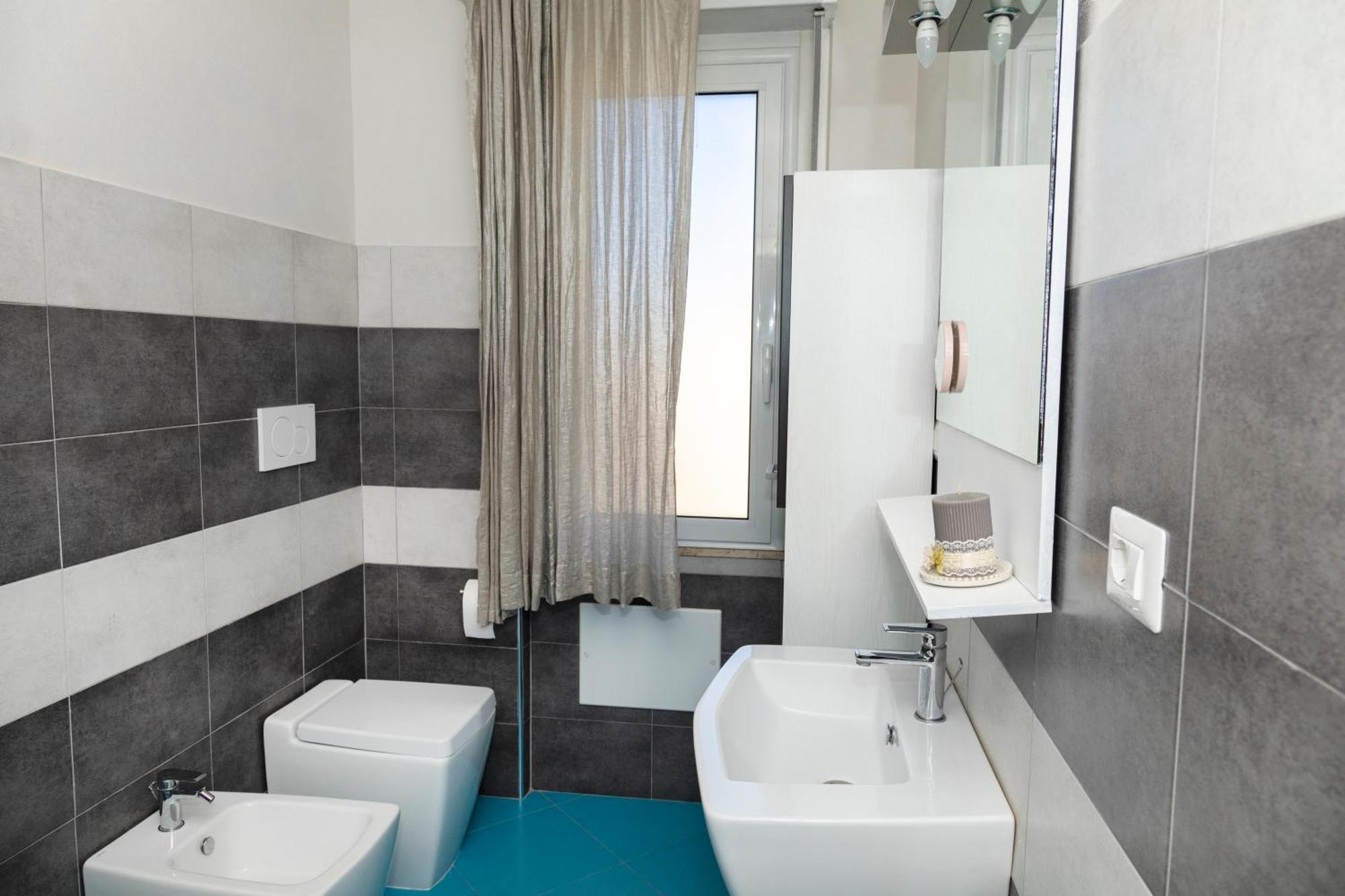 Lovealghero Stanze In Attico Vista Mare Exterior photo